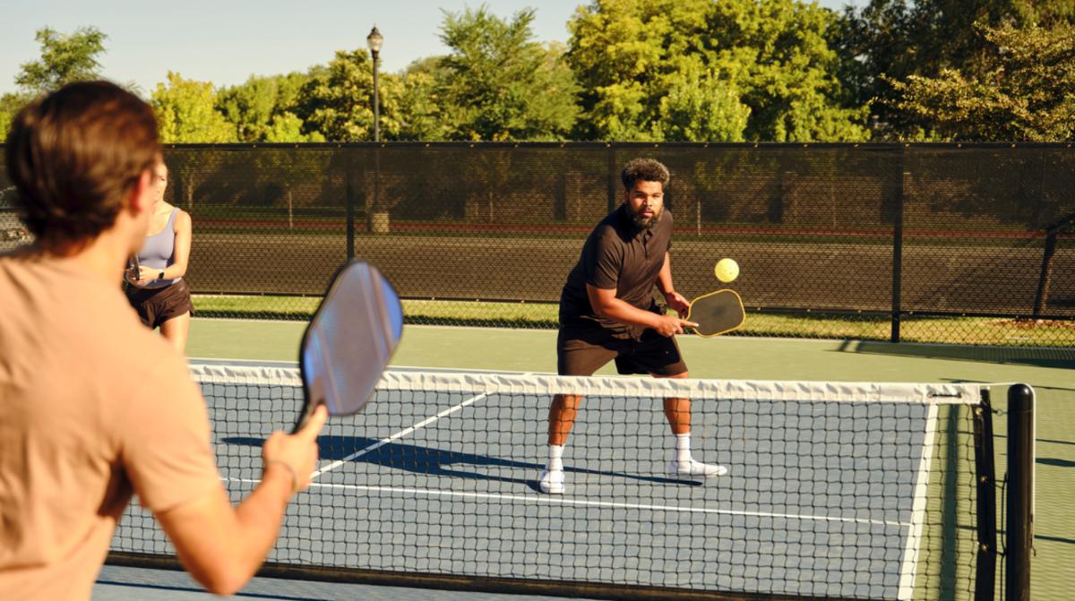 Best Pickleball Shoes_hero